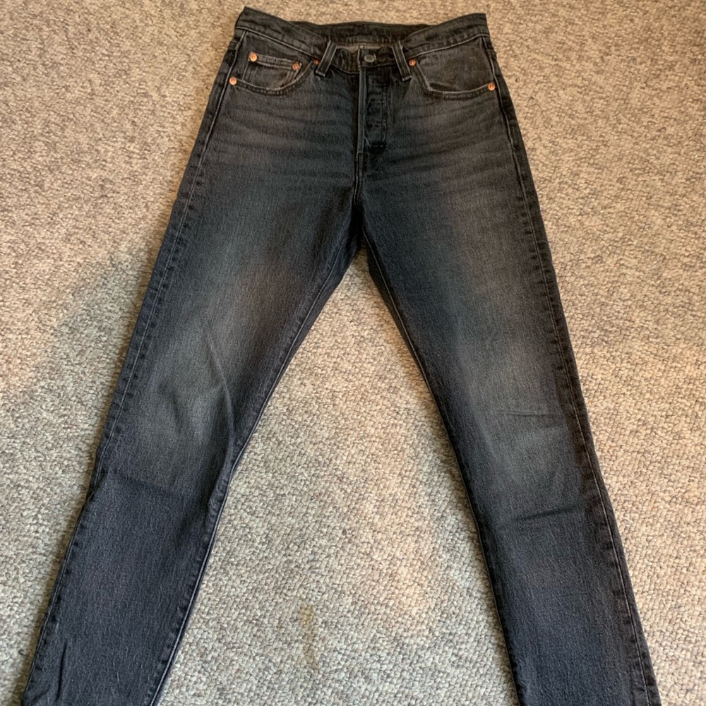 Gray Levi 501